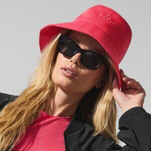 Alo  Weekender Bucket Hat *New w/Tags*